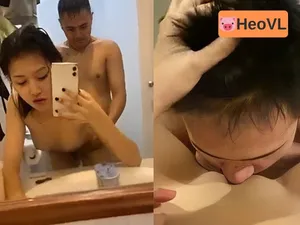 Doggy em yêu trước gương từ nhà tắm tới phòng ngủ