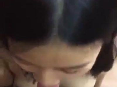 Em gái đam mê thổi kèn cho anh sướng tê buồi
