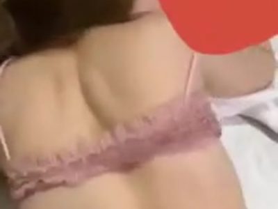 Em gái dâm dục quá cưỡi ngựa sướng tê lồn em cực phê