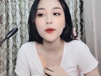 Em gái sexy lồn dâm show hàng trắng nõn cực nét