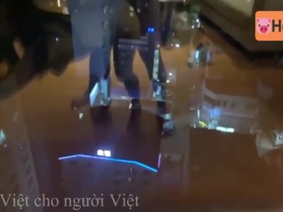 Lột bao ra đụ trần con em lồn múp