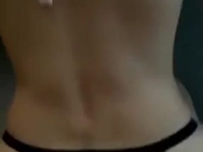Địt xuyên quần lọt khe kiểu doggy cực phê rên dâm vl