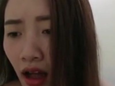 Em gái lồn hồng không loogn show hàng tự sướng cực đã