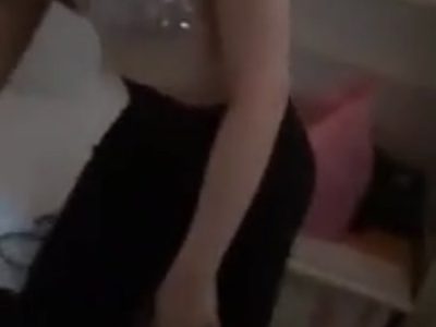 Em nhân viên vú to chăm sóc cậu nhỏ cho anh cực tỉ mỉ