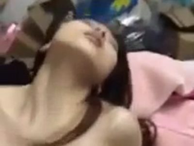 Gái xinh cực phẩm lồn dâm vú to cưỡi ngựa rên cực phê