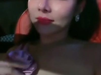 Em Hà My vú bự cặp đại gia húp nhau ngay trong xe