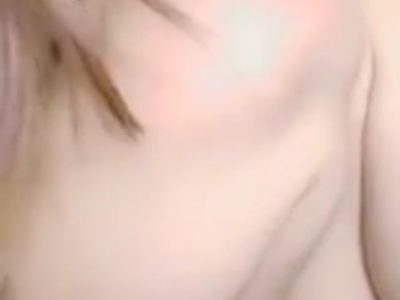 Em gái xinh lồn dâm trắng nõn thẩm du sướng tê lồn dâm