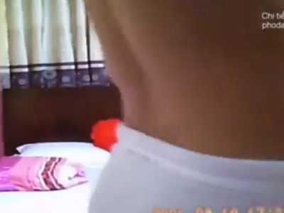 Dâm nữ bú buồi ngon lành đụ vào lồn dâm kiểu doggy cực phê