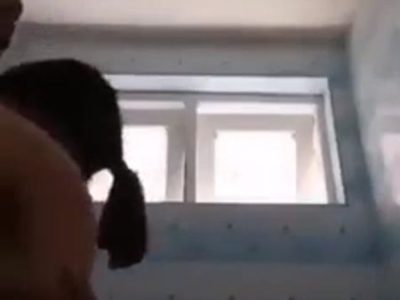 Lộ clip 2 em học sinh lồn dâm quá lén địt nhau ở cầu thang