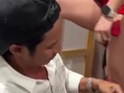 Dân chơi húp sò lông em nhân viên lồn dâm