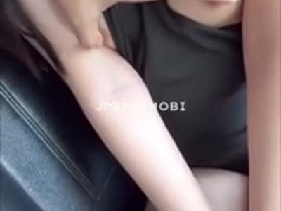 Đụ em sugarbaby vú to bướm múp trong oto cực phê