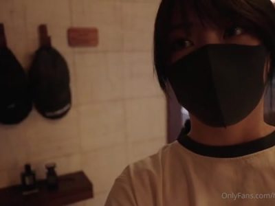 Em gái xinh trắng nõn lồn dâm show hàng cực nét