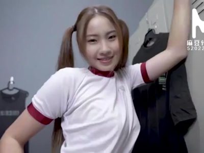 Em gái trung ngọt nước nứng lồn tự sướng rên cực dâm