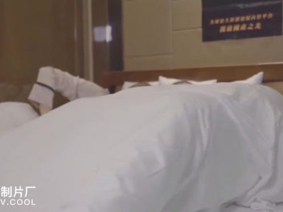 Nhìn con con lồn dâm nện nhau với bạn thân cực phê
