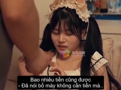 Nện tung lồn em gái trung thích cospla lồn dâm kiểu doggy cực phê