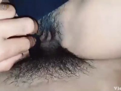 Chơi con cặc không bao sướng tê lòn em rồi