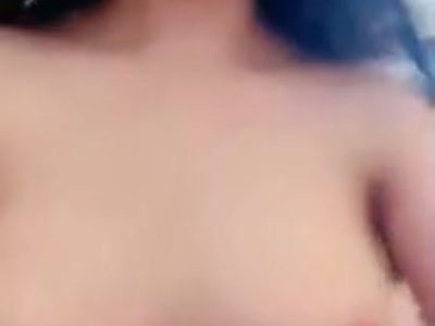 Em gái xinh trắng nõn vú to lồn dâm chơi nhấp nhổm với anh cực đã