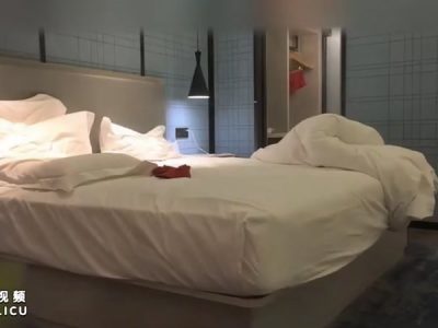 Em gái trung lồn dâm trắng nõn cưỡi ngựa cực sung sướng tê lồn