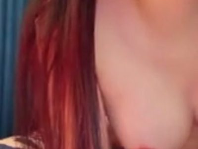 Gái xinh ngọt nước lồn dâm show con sò không lông