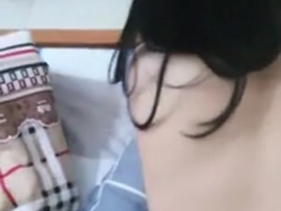 Chơi cô em xinh liên tục ngon sướng lên đỉnh