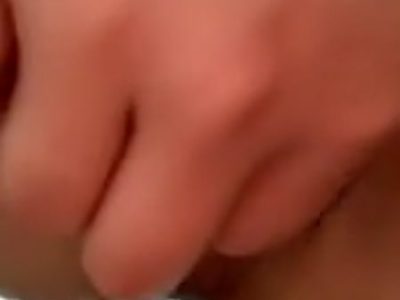 Em học sinh ngọt nước lồn dâm show con sò không lông cực phê